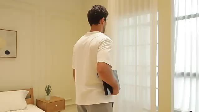 3-Panel Wall Mirror | Adjustable Height Rotating Design