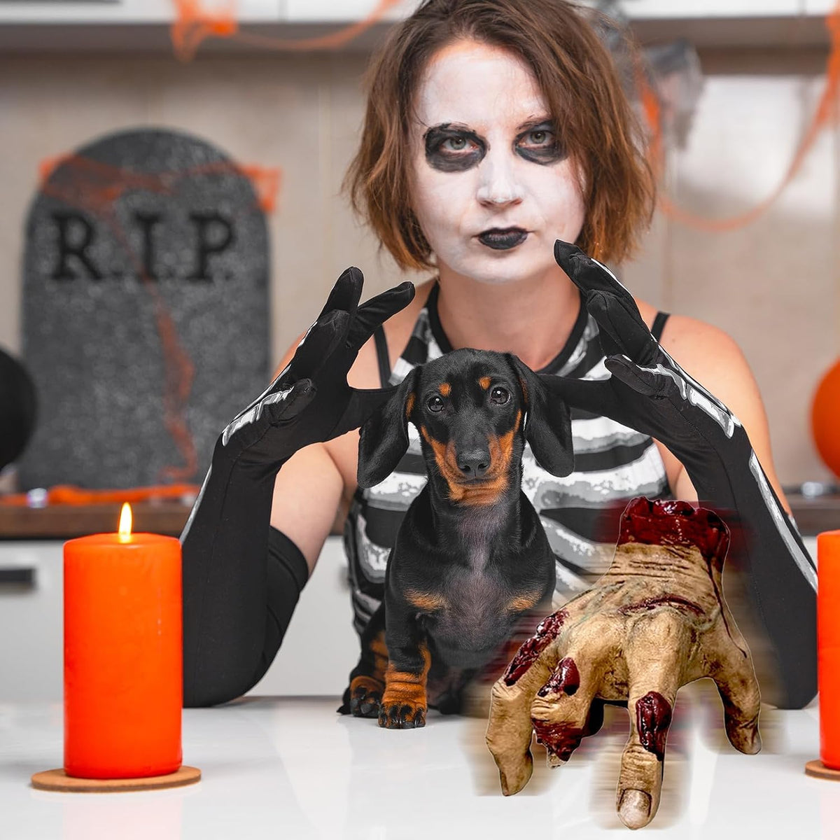 Riafu – Animated Halloween Scary Hand Prop