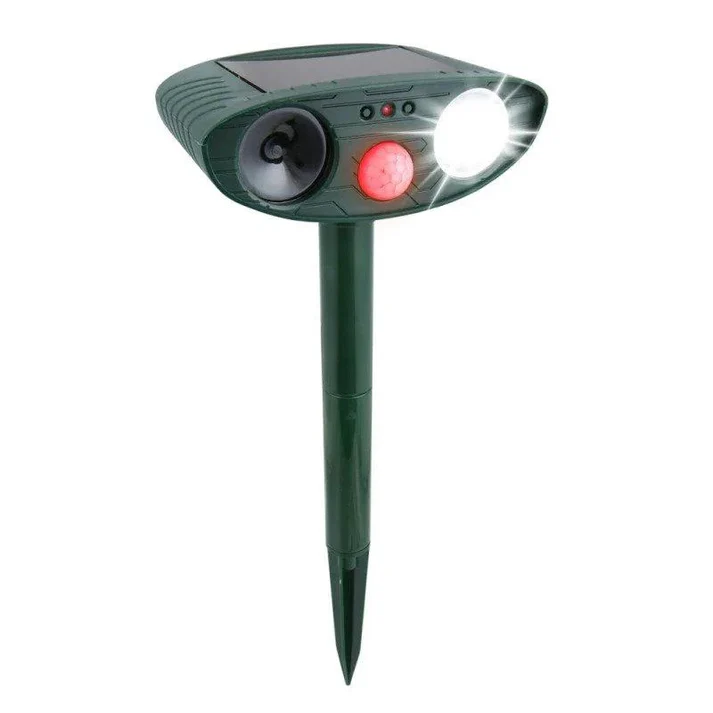 Riafu Ultrasonic Solar Deer Repeller – Motion Sensor Animal Deterrent for Garden & Yard
