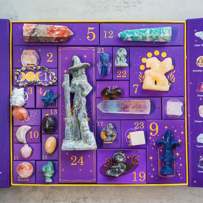 Riafu – Halloween Countdown Crystal Box – 31 Days of Magic
