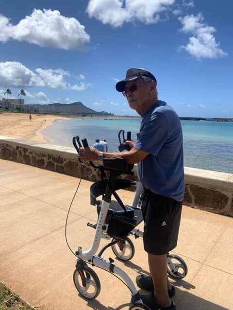 Riafu Senior safety stand up rollator walker with armrests