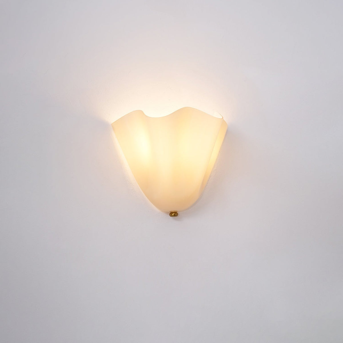 Wall Sconce Lighting with Wavy Glass Handkerchief Shade and Brass Finial